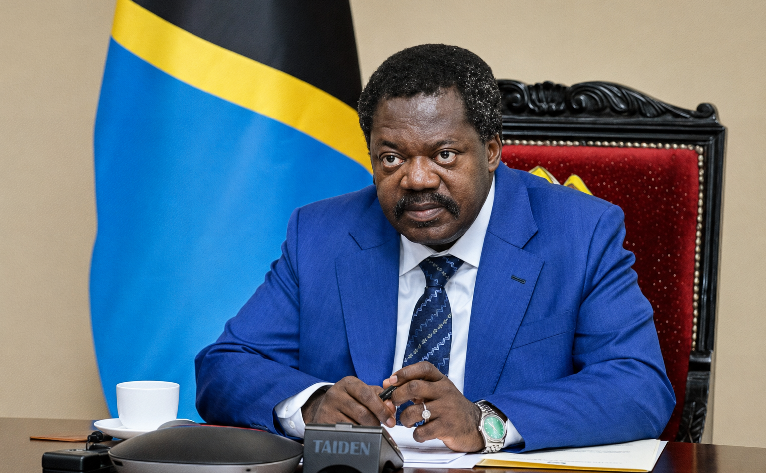 Emmanuel John Nchimbi, vice-président de la Tanzanie, lors d'une apparition officielle. Sa démission doit prendre eff…